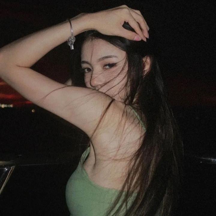 笼中女囚